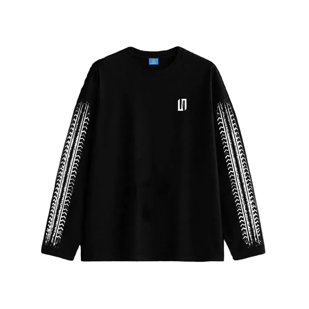 Black long sleeve racer tee